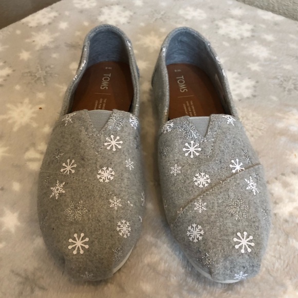 Toms size 8 grey snowflake flats - Picture 4 of 7